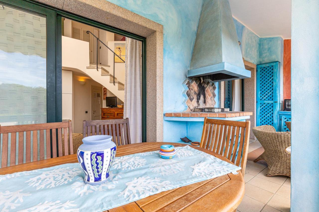 Casa Vacanze Baia Del Faro Palau Bagian luar foto